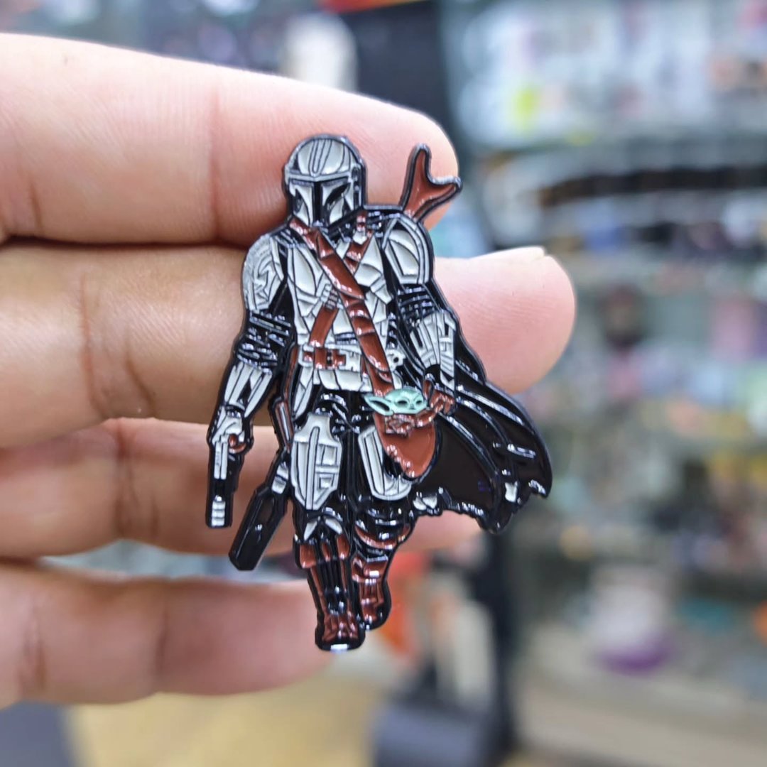 The Mandalorian Star Wars Pins - alternate view