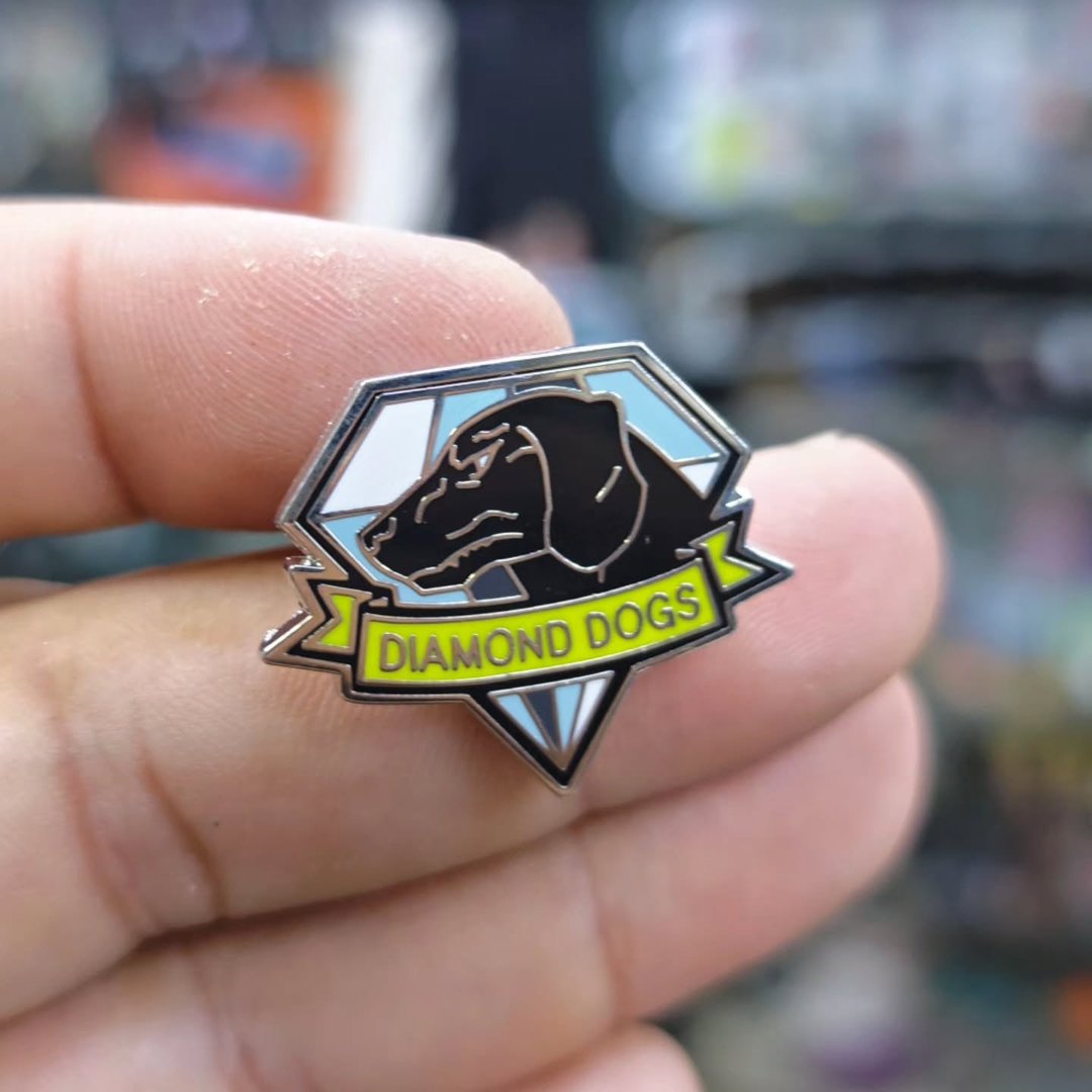 Diamond Dogs MGS Pins - alternate view