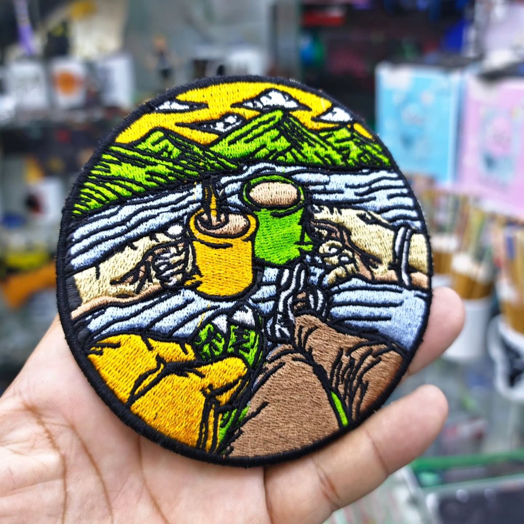 Embroidered patch Travel Adventure Coffee 110 x 110 MM - alternate view