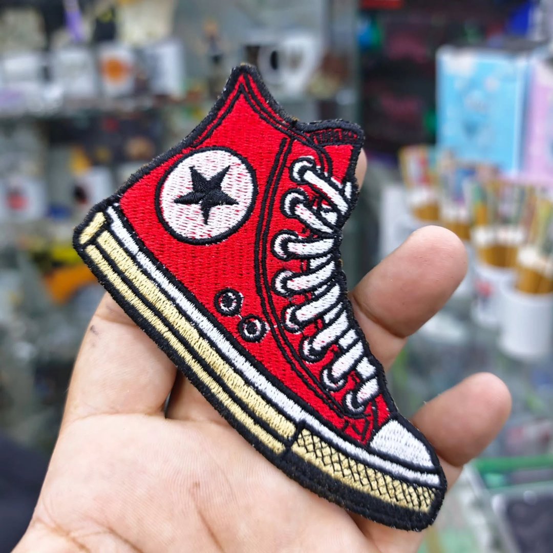 Embroidered patch Converse 110 x 75 MM - alternate view