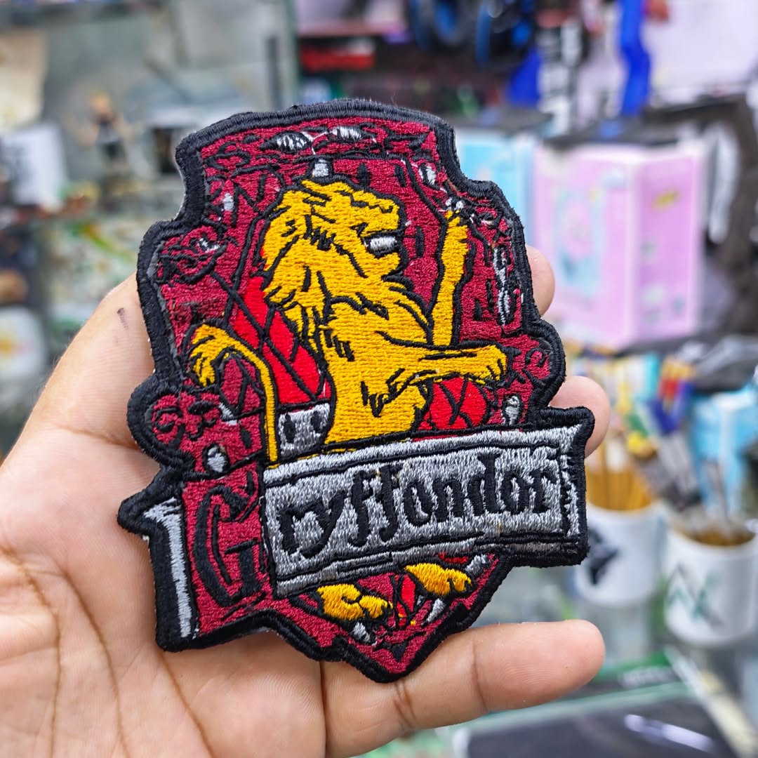 Embroidered patch Harry Potter Gryffindor 115 x 100 MM - alternate view