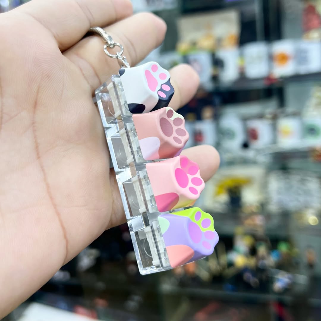 Anti-Stress Keyboard Keychain - alternate view