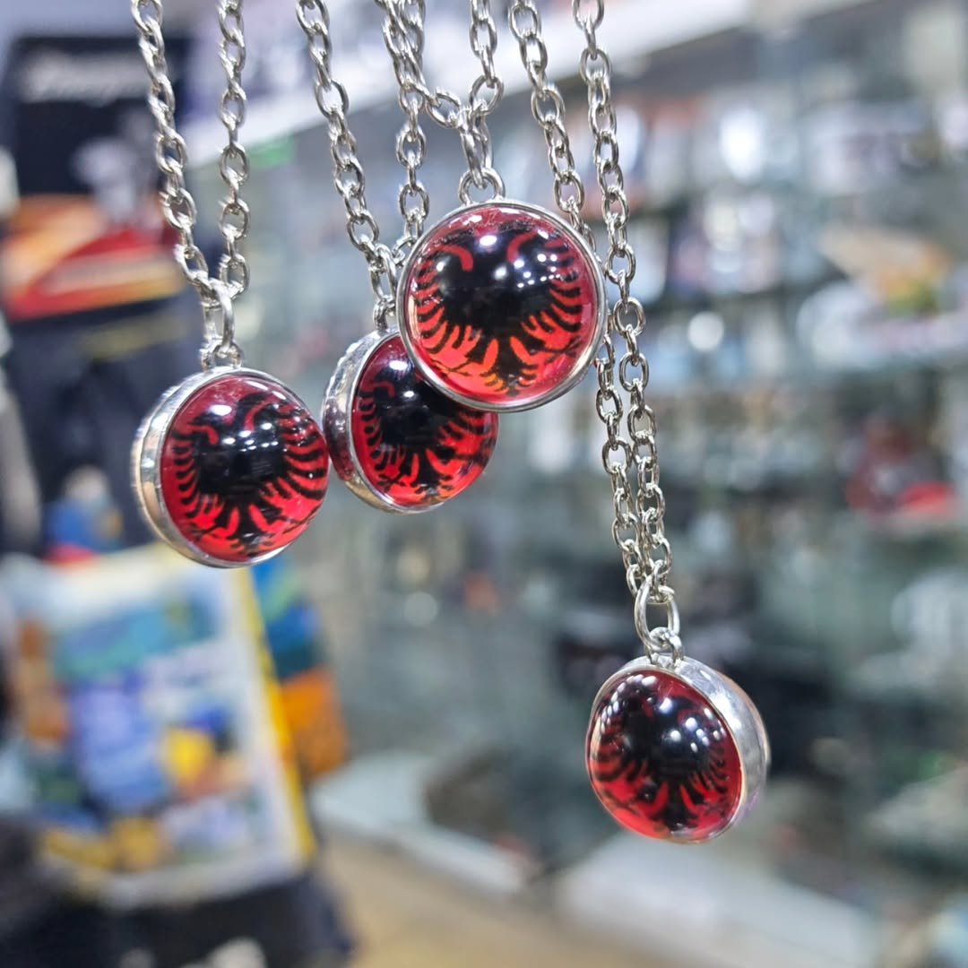 Necklace Albania - alternate view