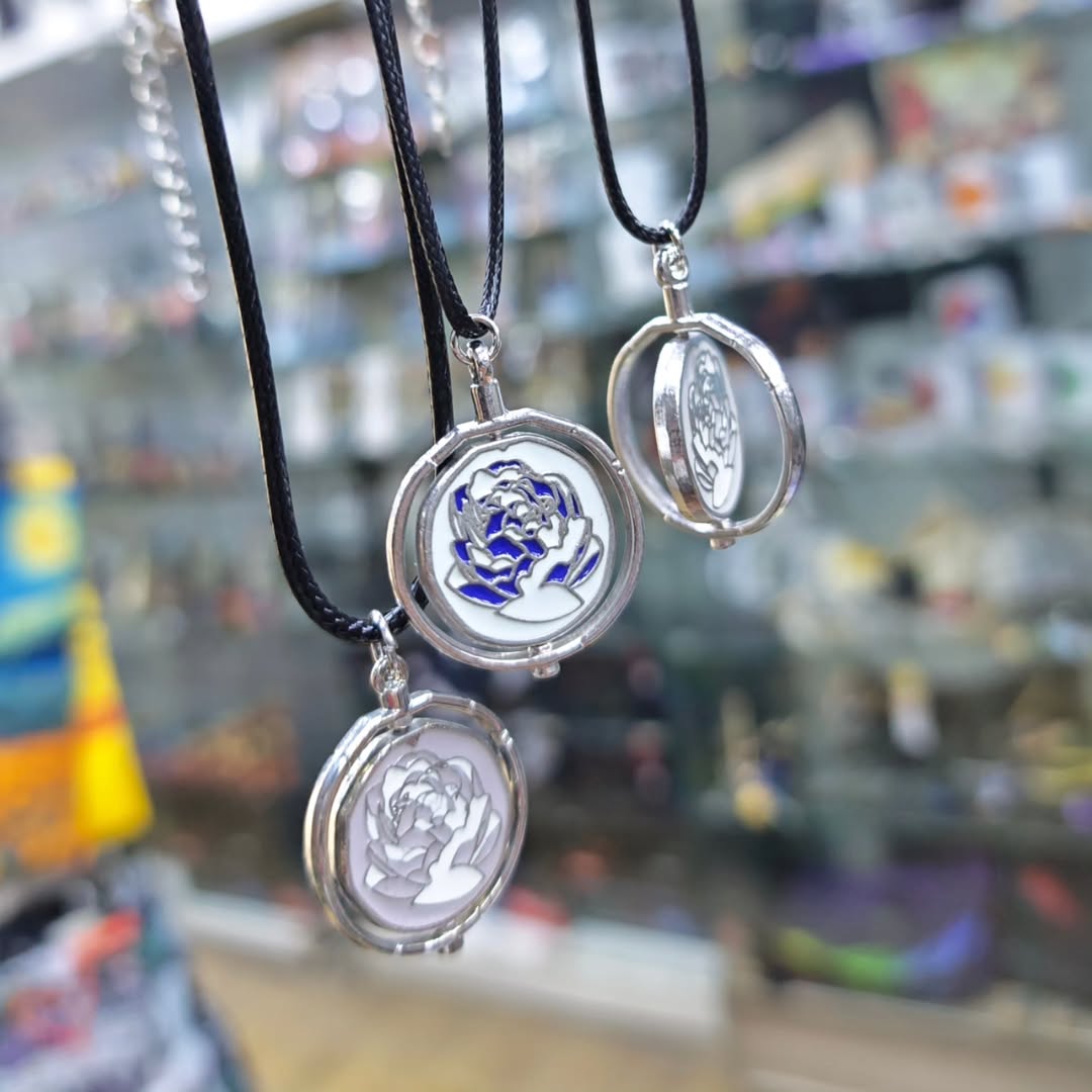 League of Legends Arcane Necklace - alternate view