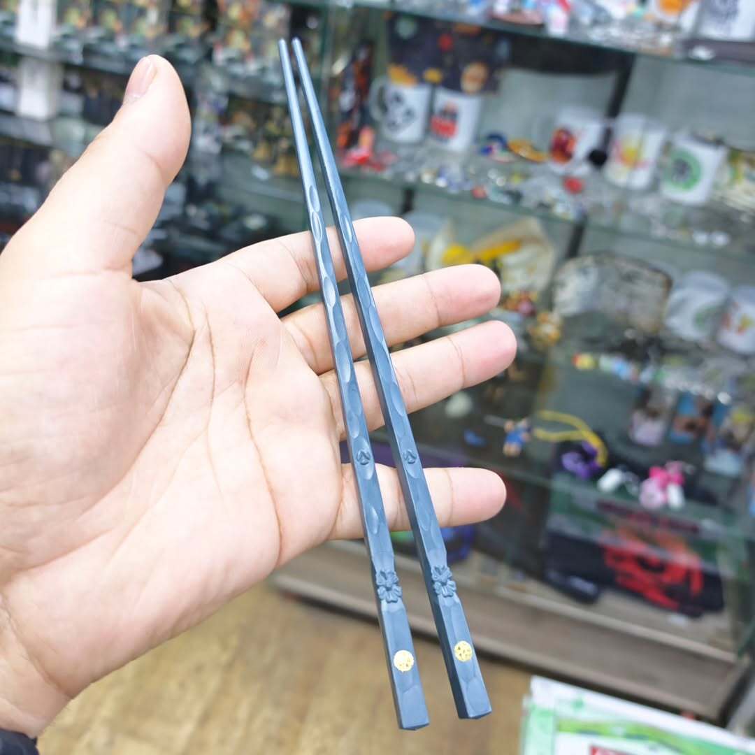 Chinese chopsticks - alternate view