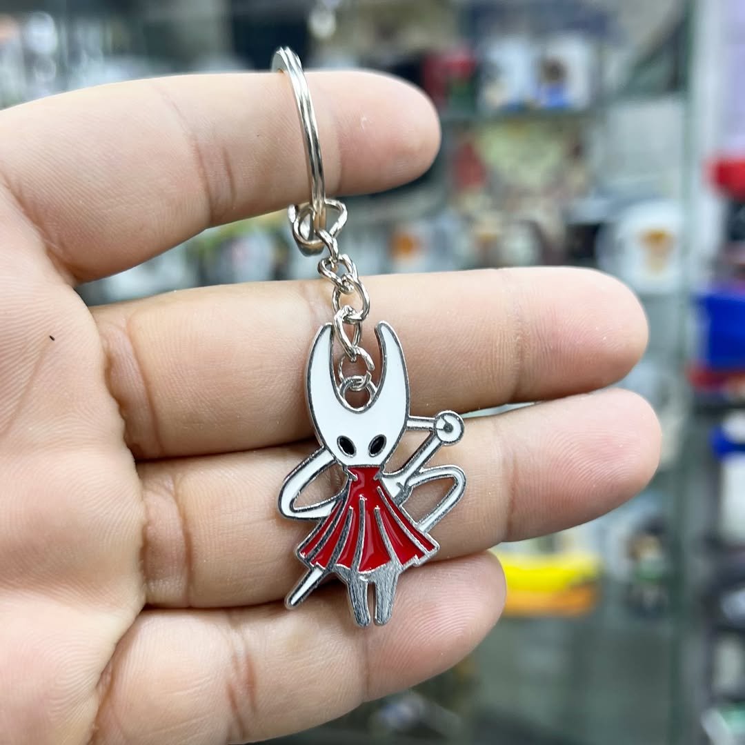 Hollow Knight Keychain - alternate view