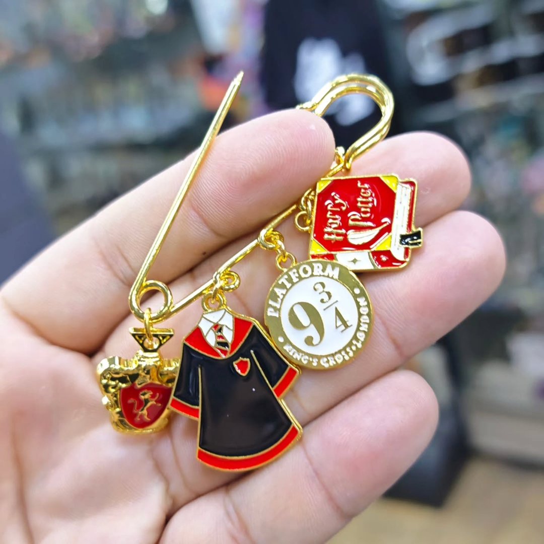 Harry Potter Pins - alternate view