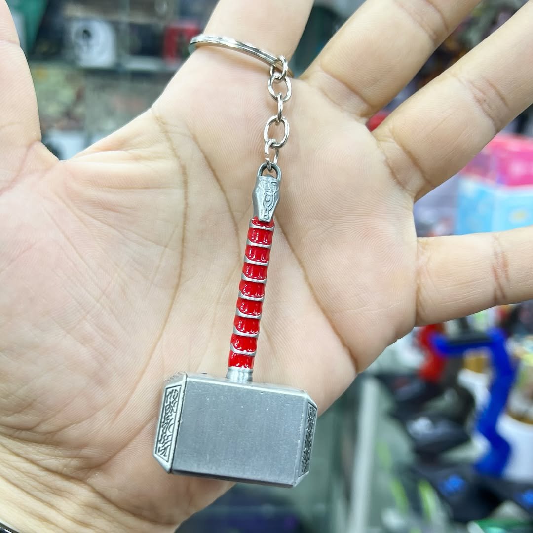 Thor Mjolnir Keychain Marvel Avengers #53 - alternate view
