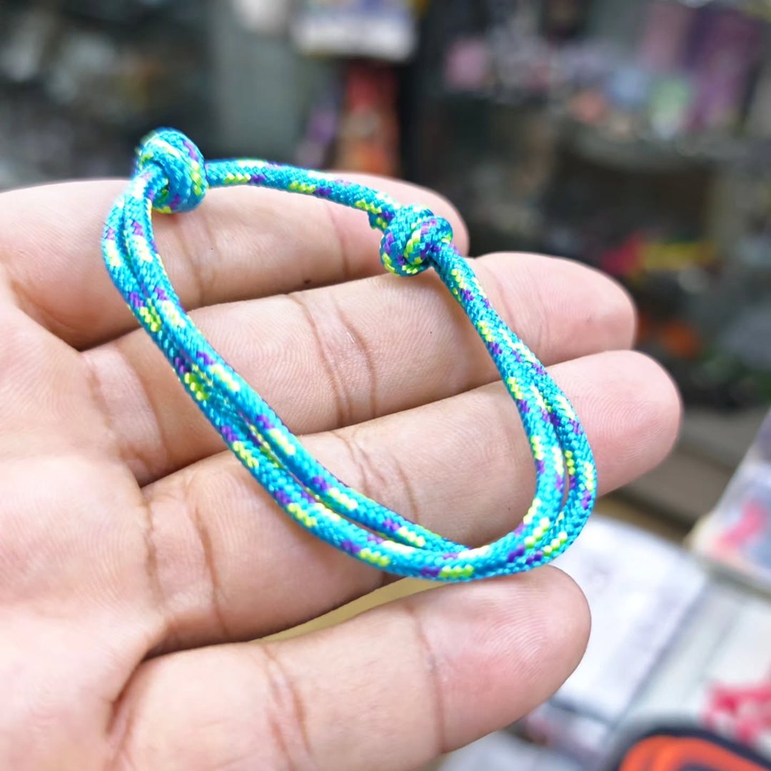 Paracorde Bracelet - alternate view