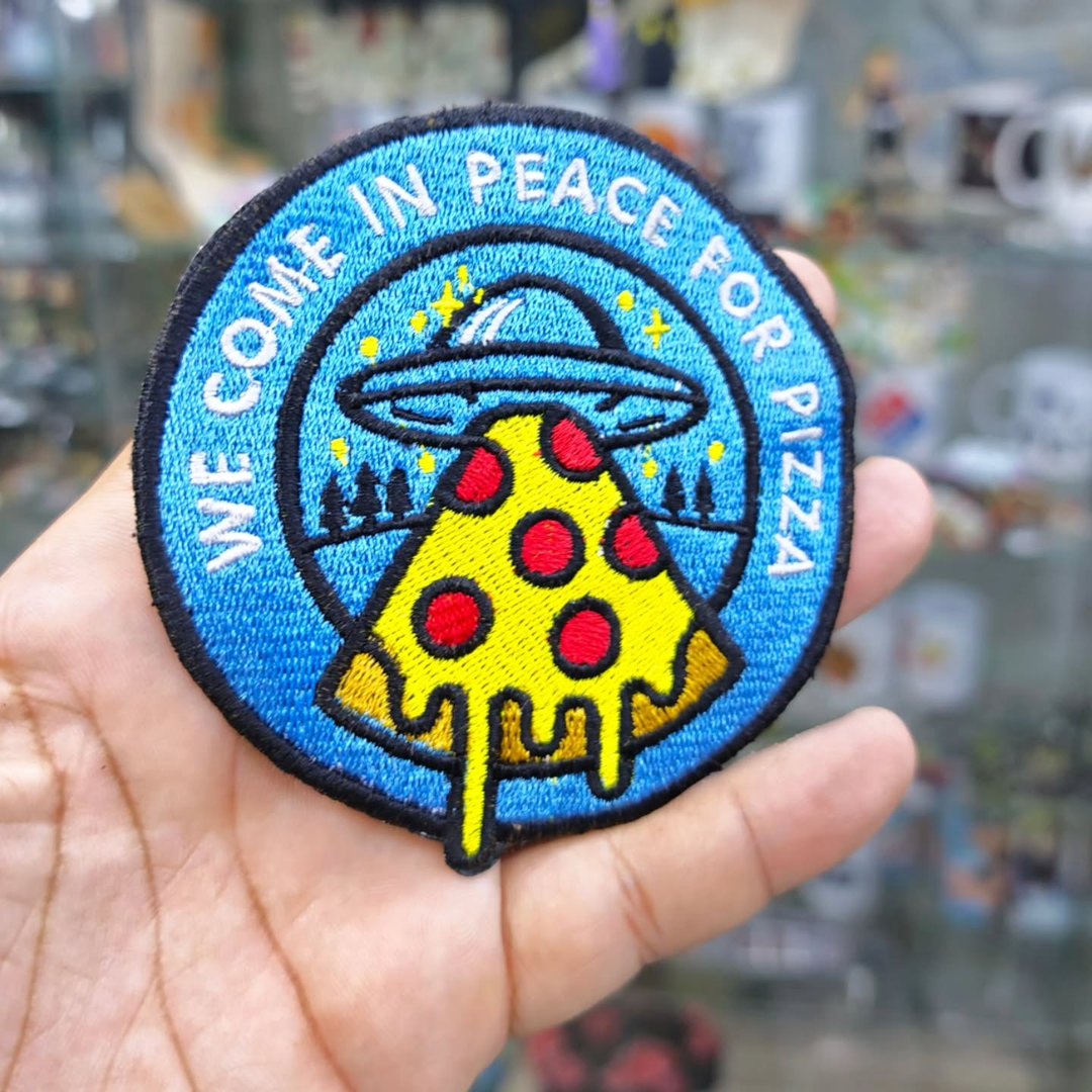 Embroidered Patch Pizza Peace 95 x 95 MM - alternate view