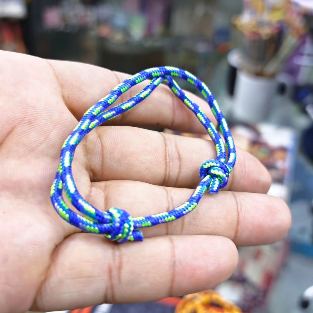 Paracorde Bracelet - alternate view