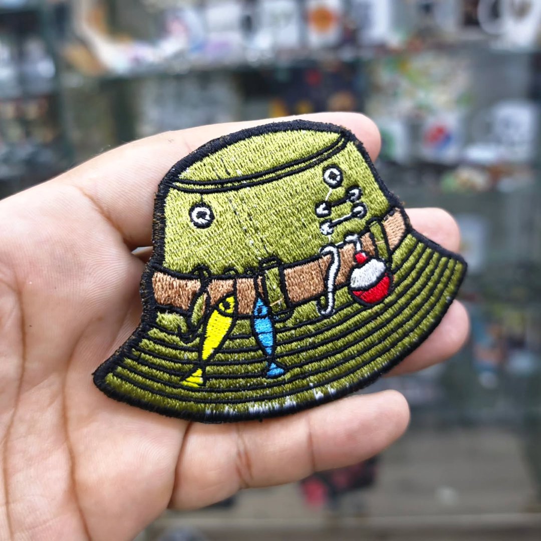 Embroidered Patch Chapeau Travel 70 x 100 MM - alternate view