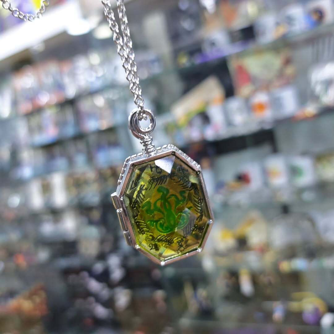 Harry Potter Slytherin Necklace - alternate view