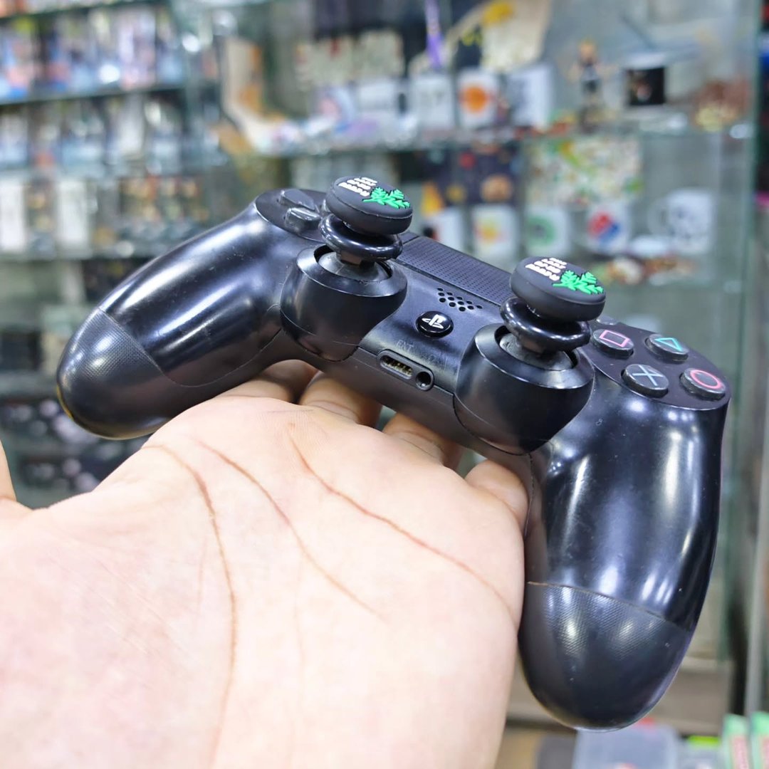The Last Of Us PS4/PS5 Controller Grips - alternate view