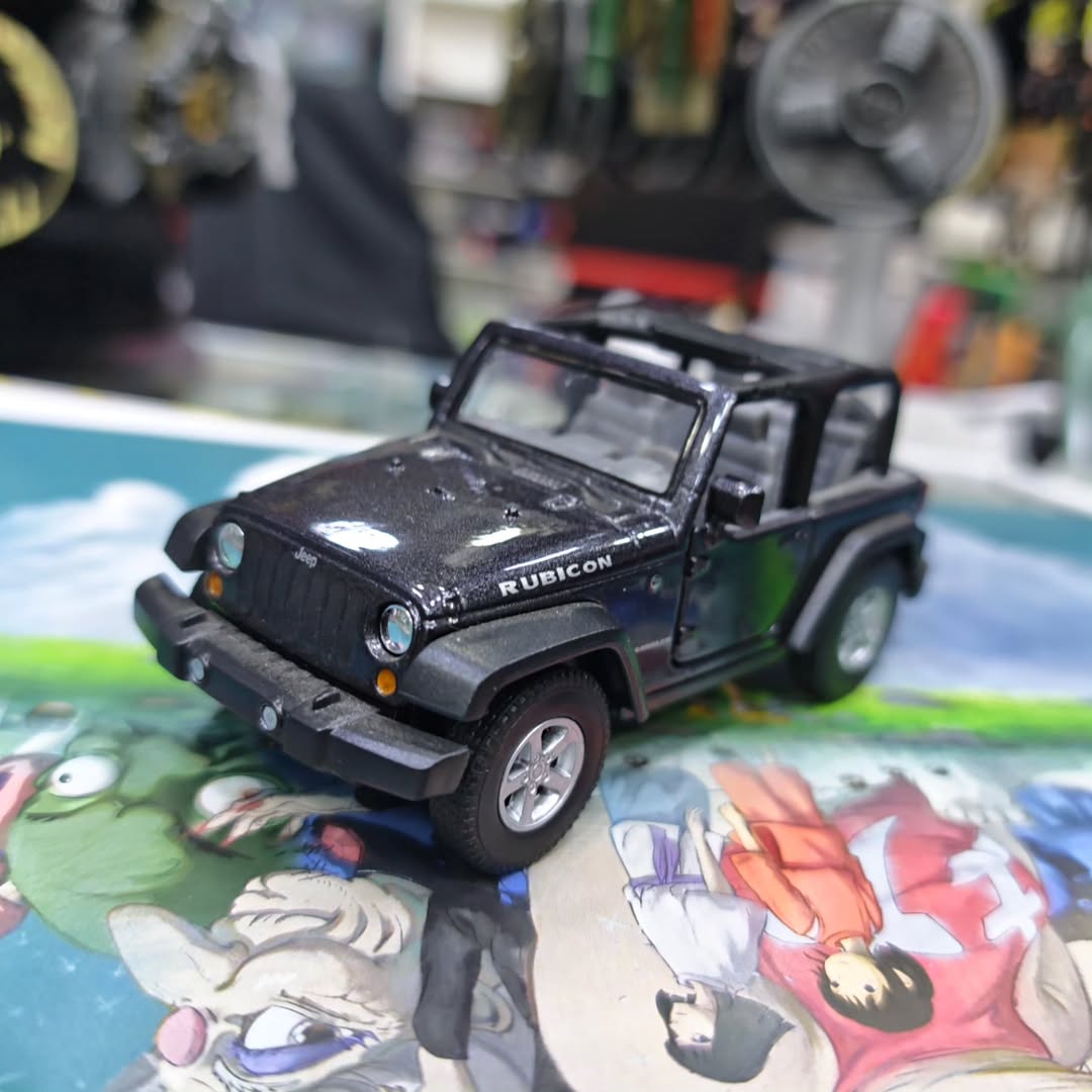 Jeep Wrangler Rubicon - alternate view