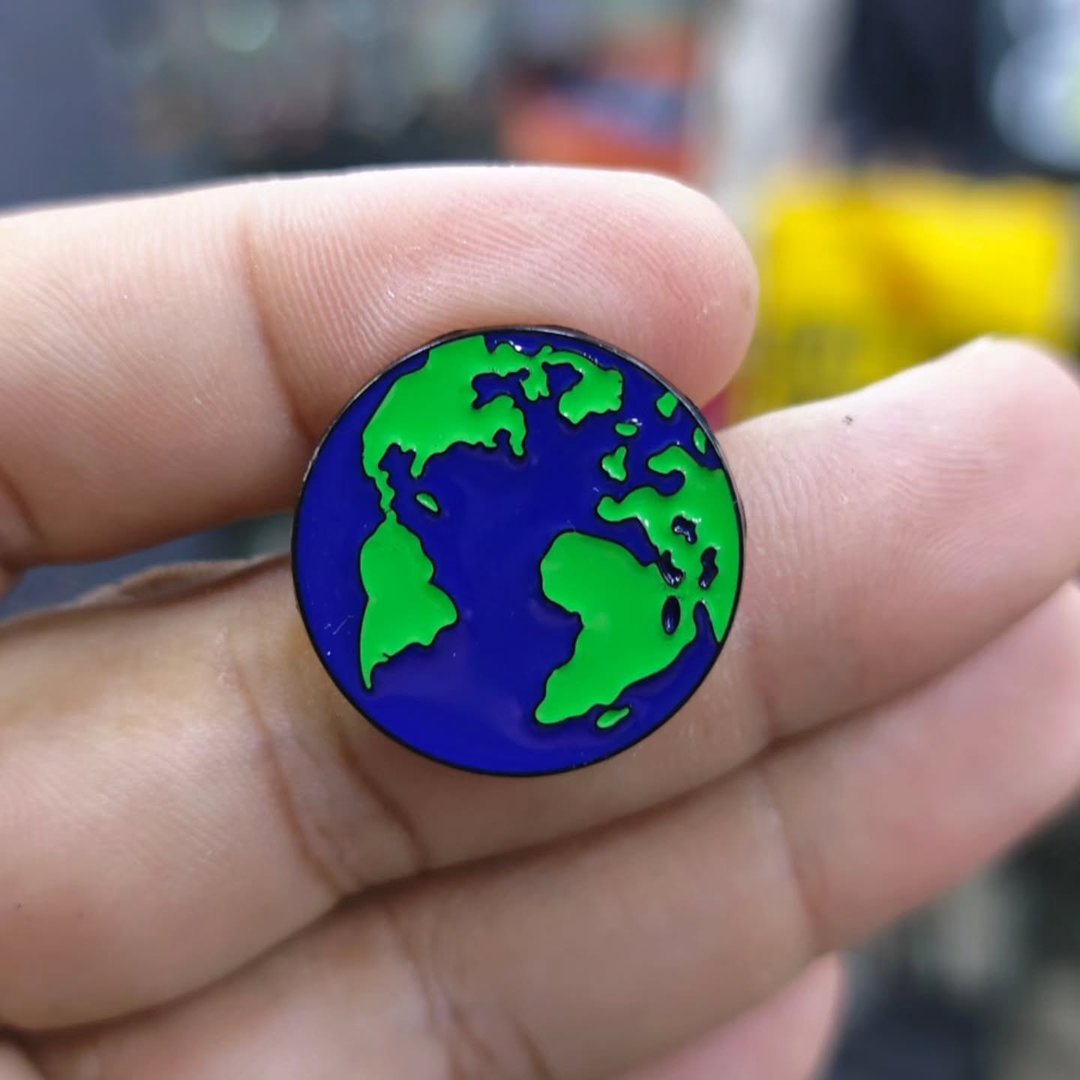 Space Pins - alternate view