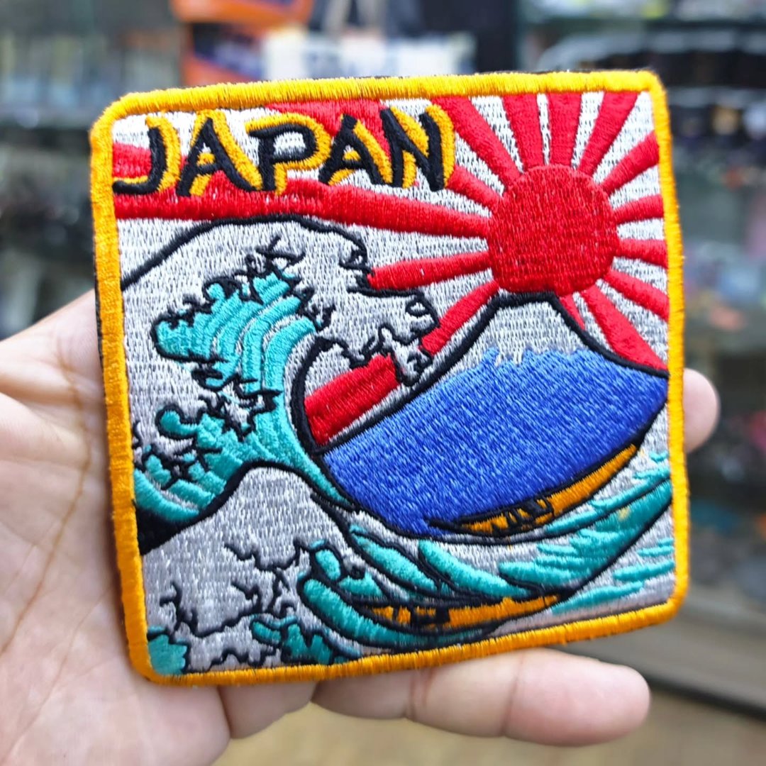 Embroidered Patch Japan The Great Wave 105x105 CM - alternate view