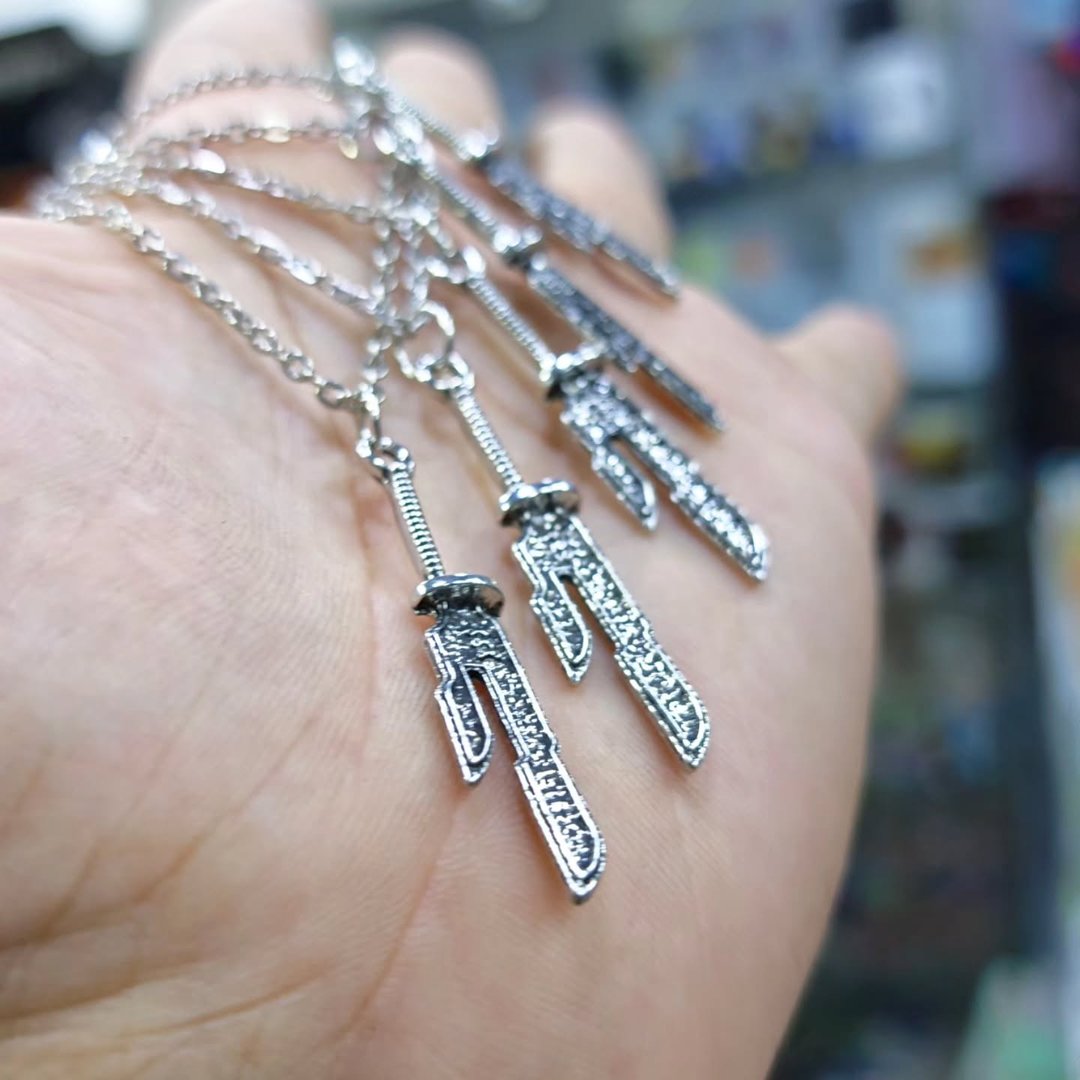 Jujutsu Kaisen Toji Necklace - alternate view