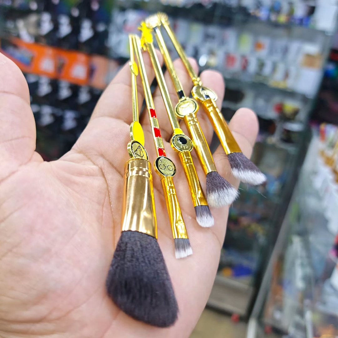 Harry Potter Makeup Brushes - alternate view
