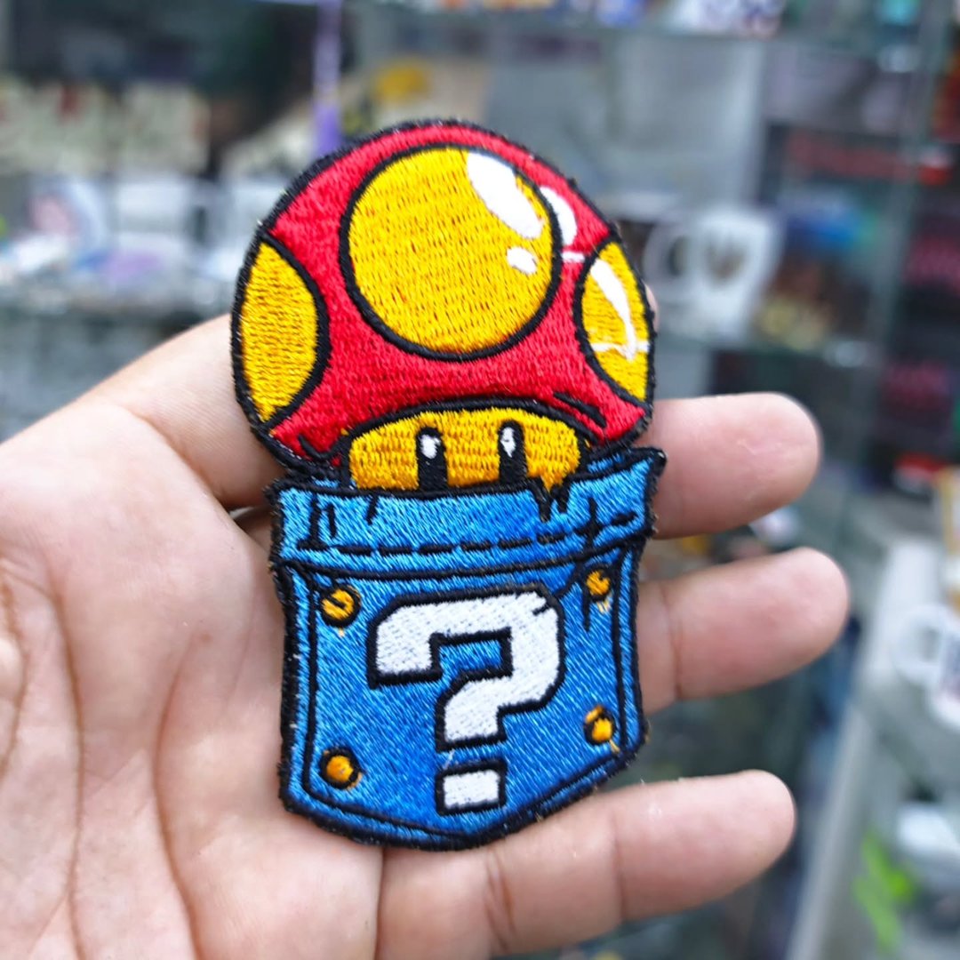 Embroidered Patch Super Mario Puck 60 x 95 MM - alternate view