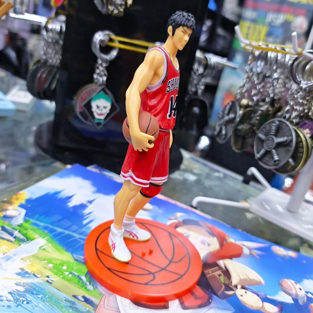 Slam Dunk Figurine - alternate view