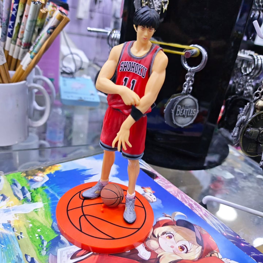 Slam Dunk Figurine - alternate view
