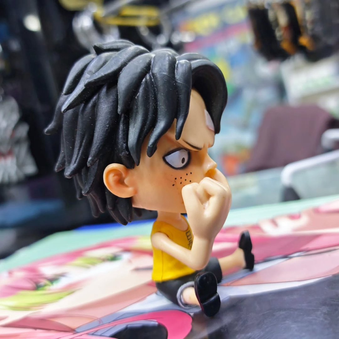 One Piece figurine - alternate view