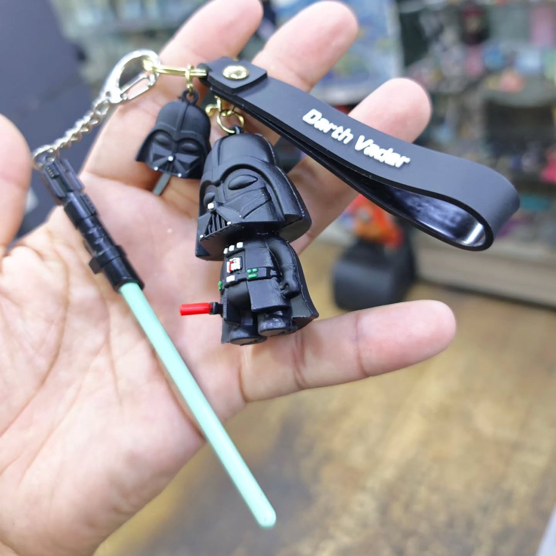 Star Wars Darth Vader Keychain - alternate view