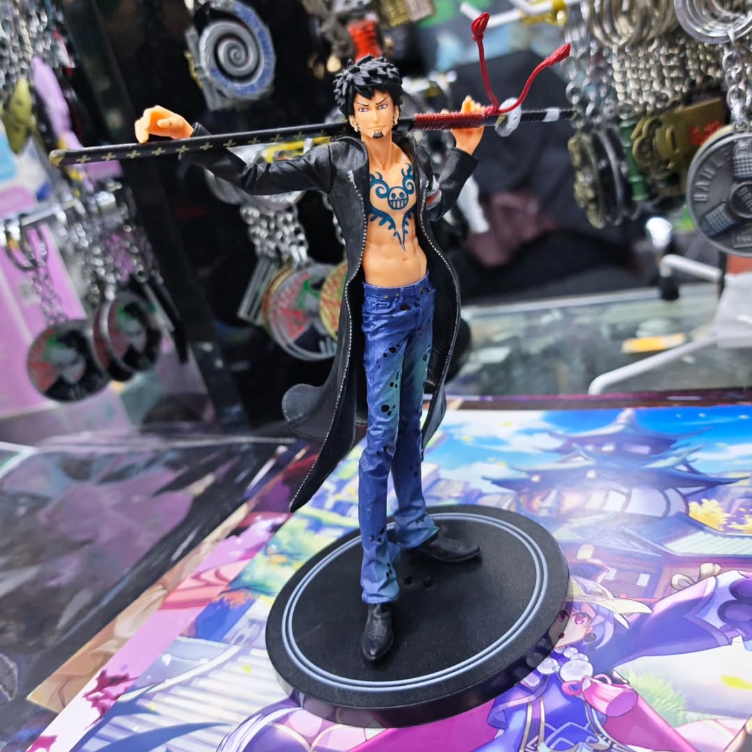 One Piece Trafalgar Law Figure - alternate view