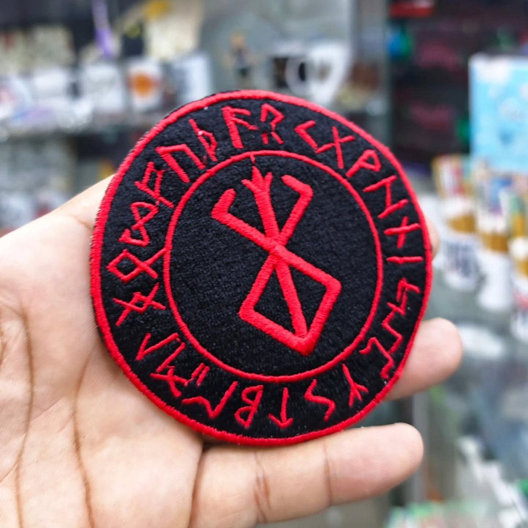 Embroidered patch Berserk 90 x 90 MM - Accessories