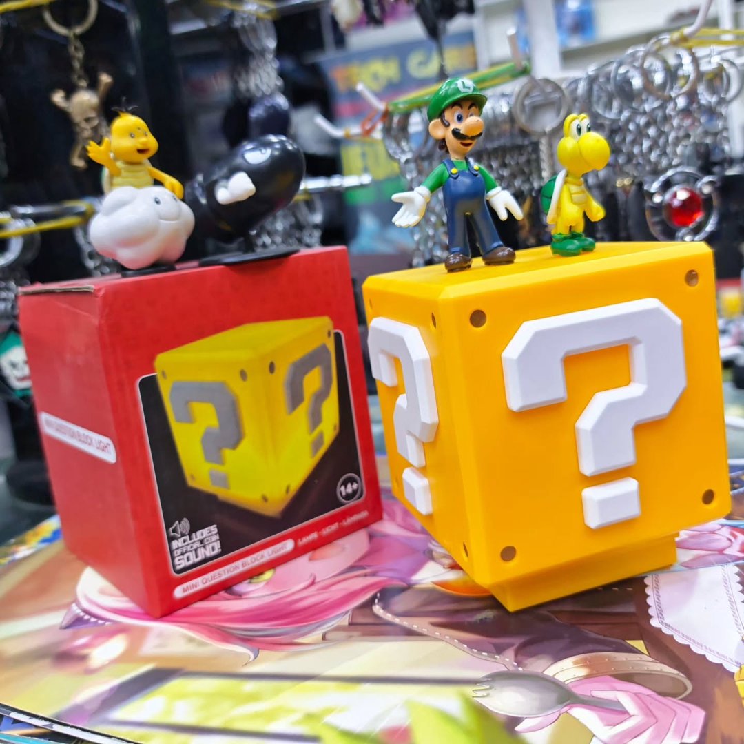 Super Mario Light Box and Figurines Promotion Pack - Light