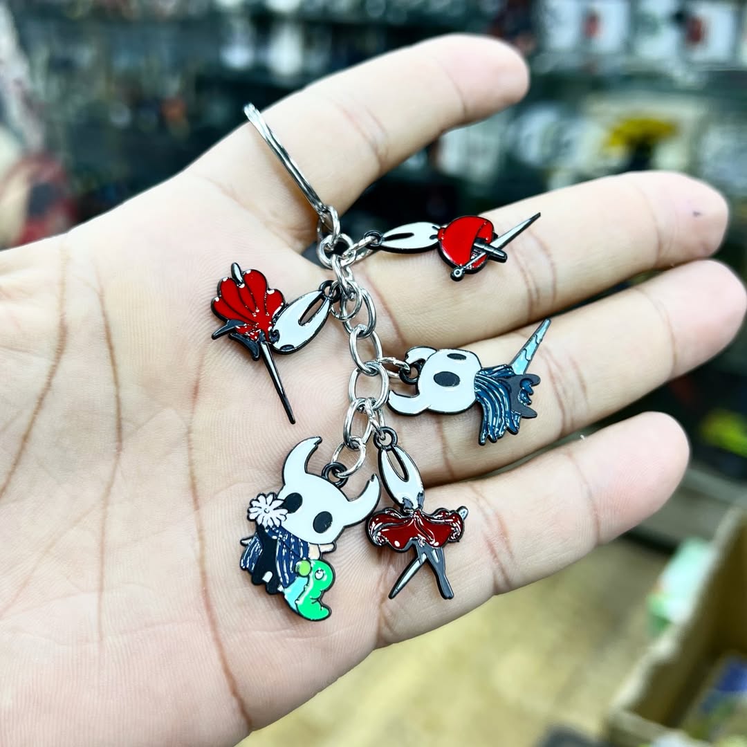 Hollow Knight Keychain - Keychain