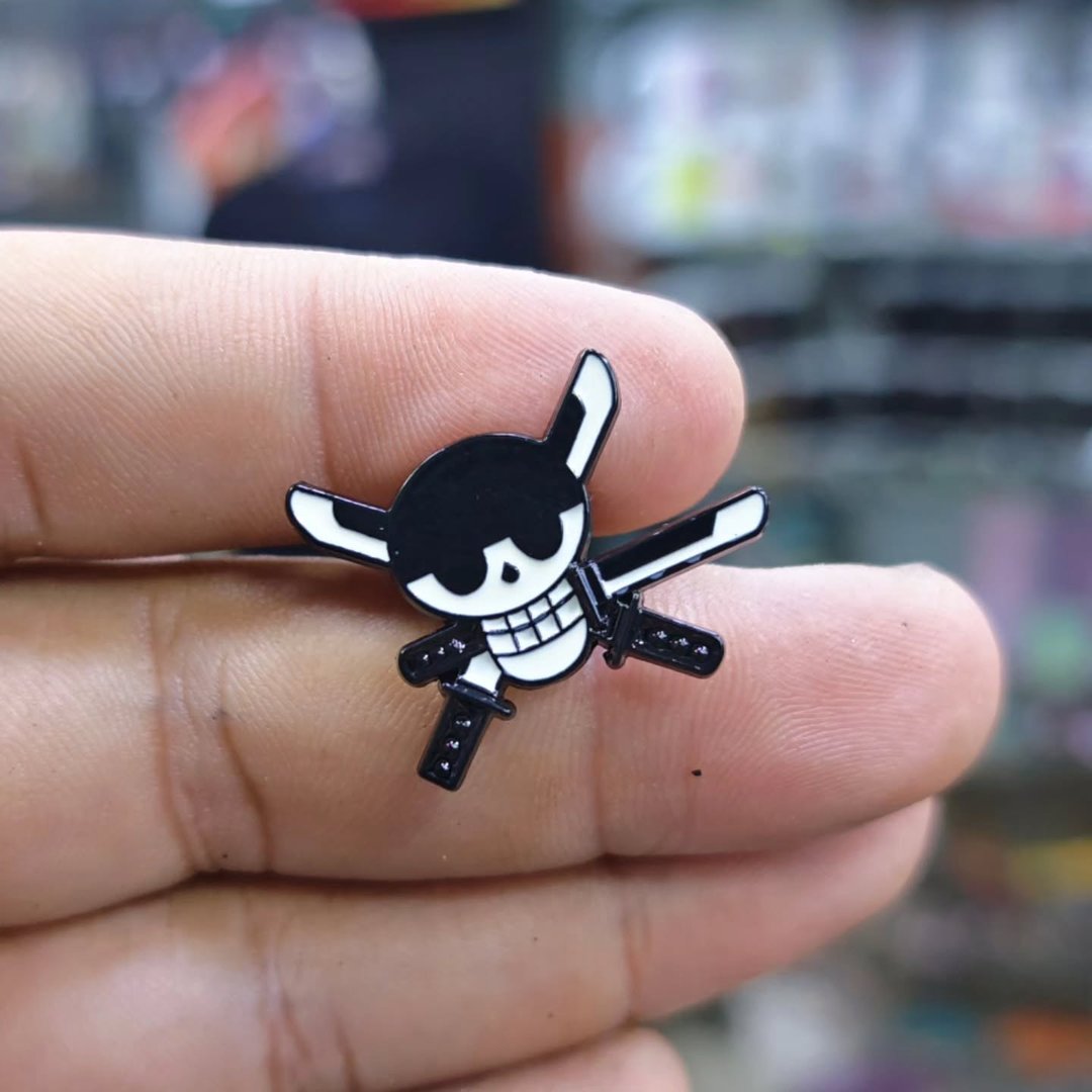 One Piece Zoro Black Pins - Metal Pins