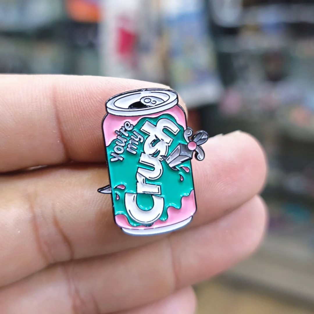 Crush Canette Pins - Metal Pins