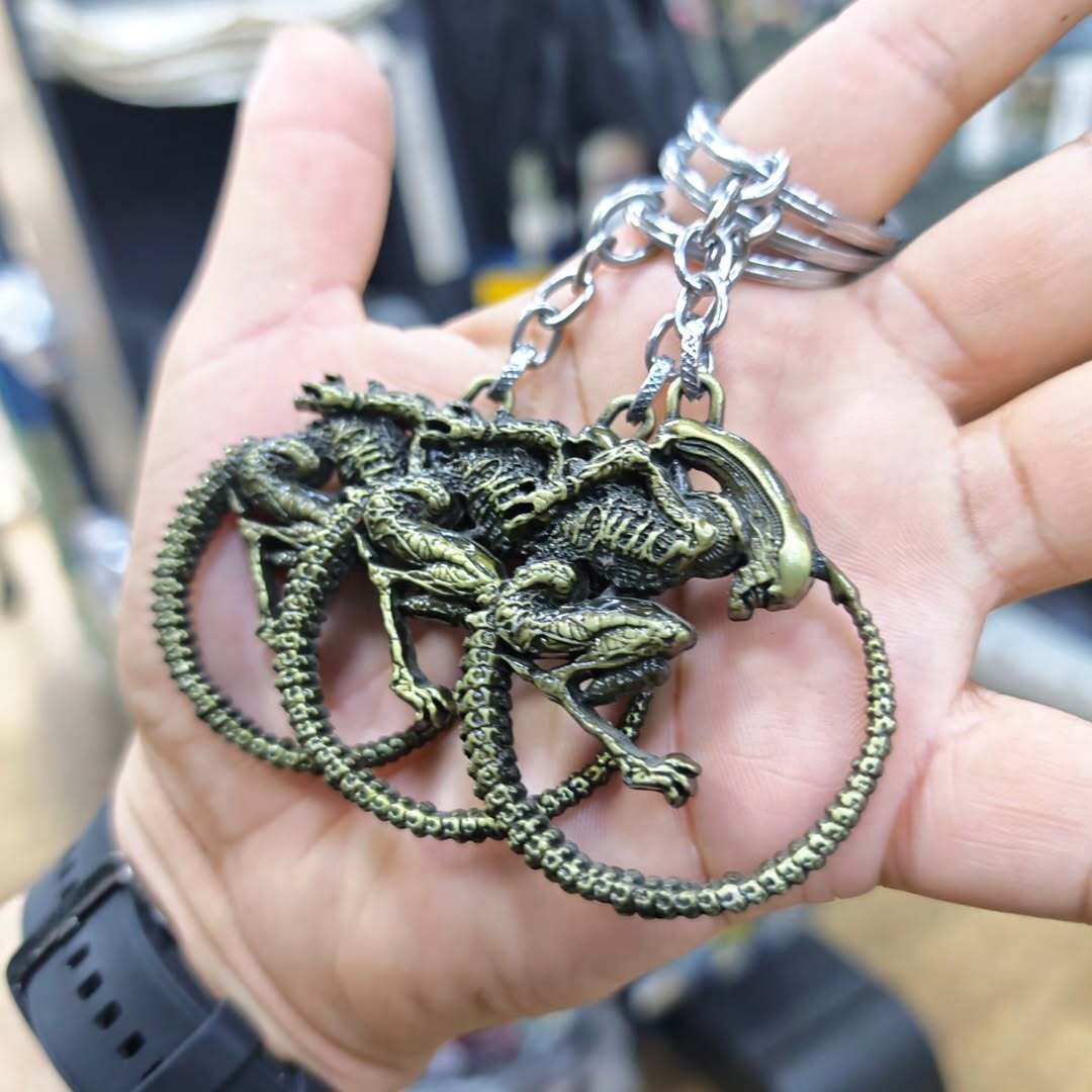 Alien Keychain - Keychain