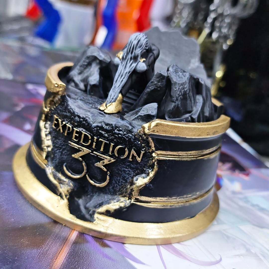 Clair Obscur Expedition 33 Controller Support - Controller Stand