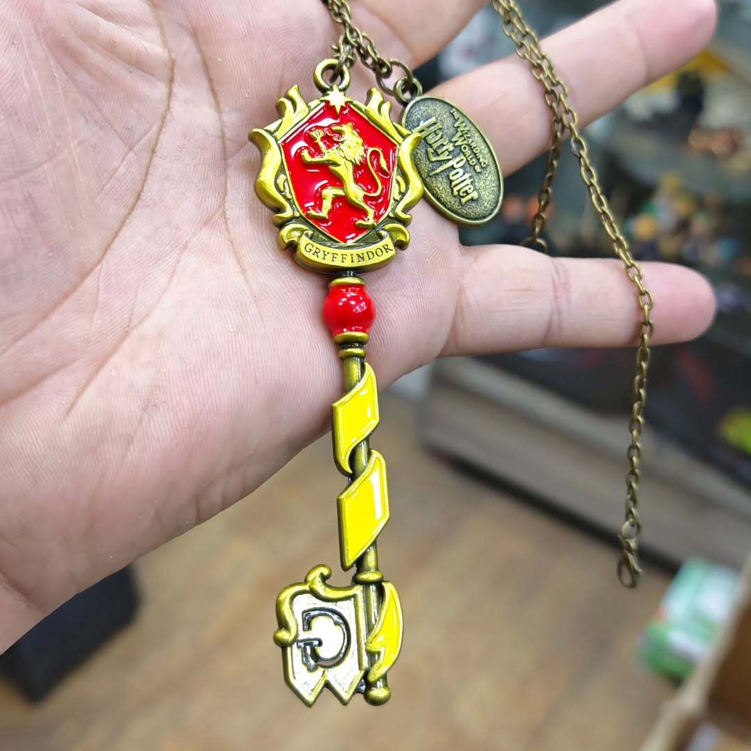 Harry Potter Gryffindor Necklace - Necklace
