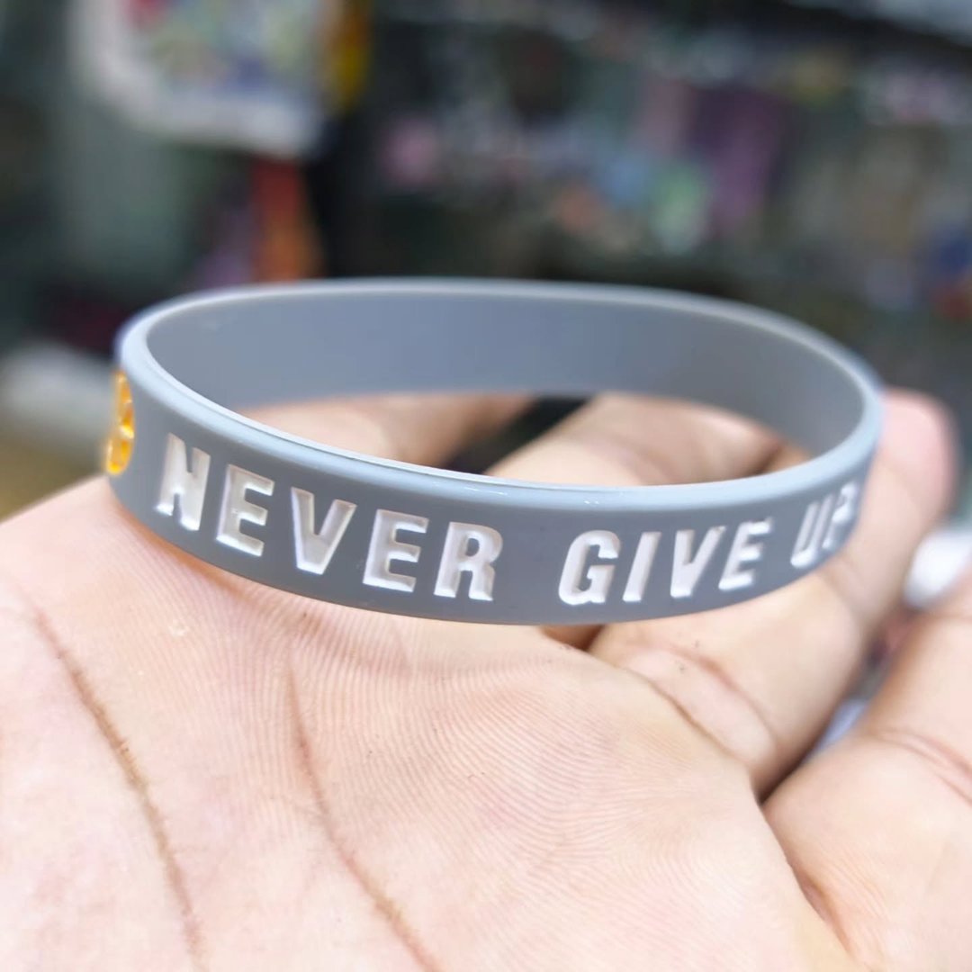 Basket Ball Never Give Up Silicone Bracelet - Bracelet