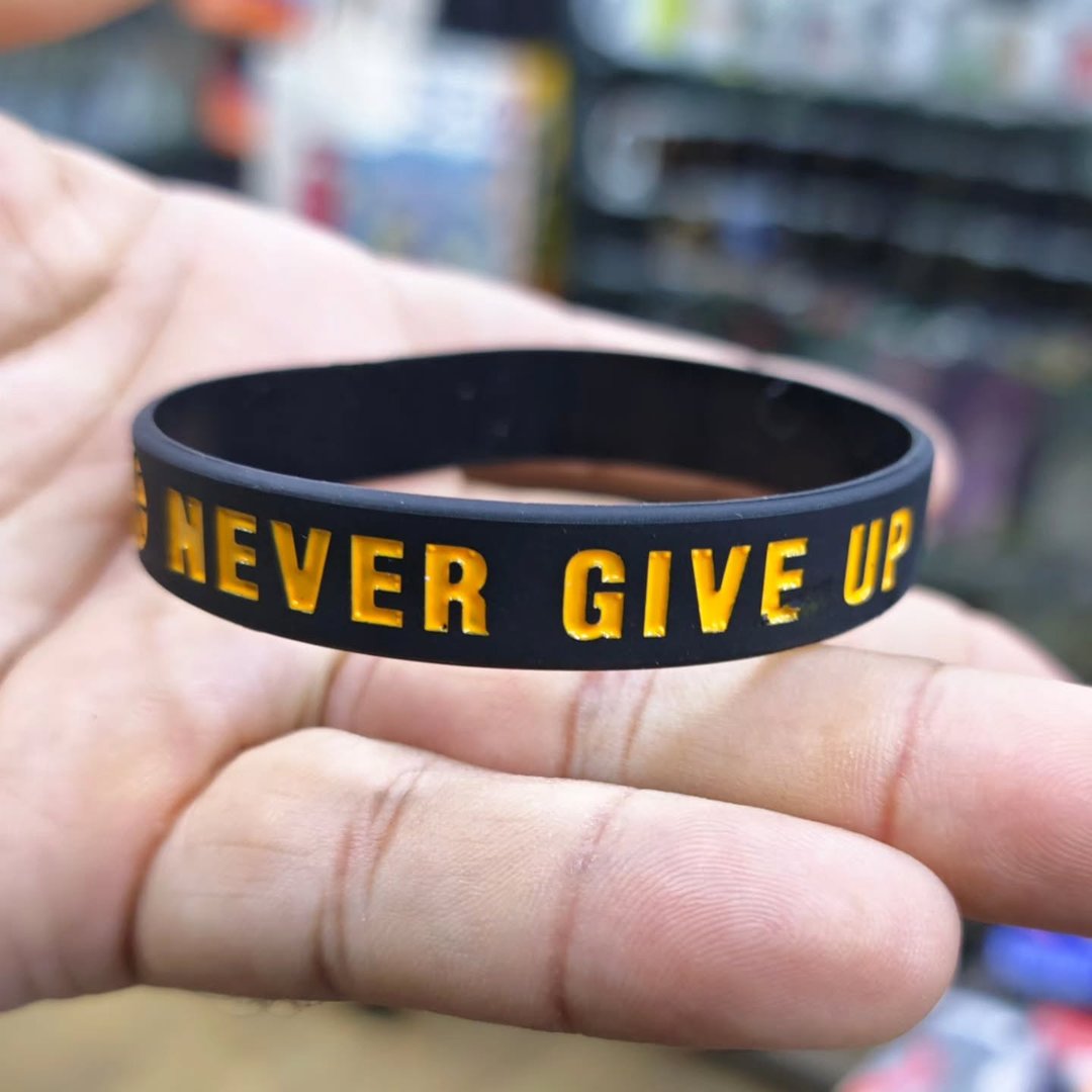 Basket Ball Never Give Up Silicone Bracelet - Bracelet