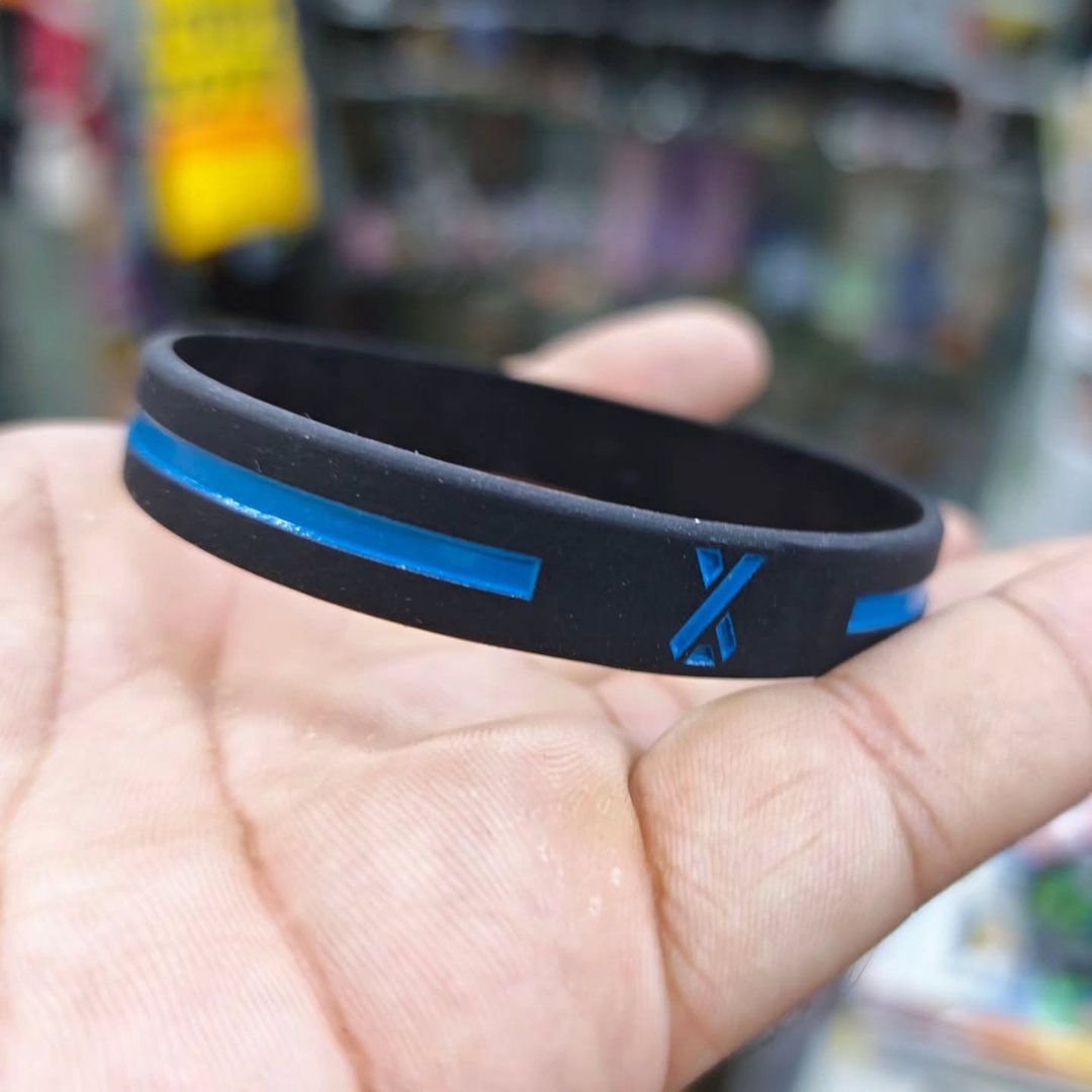 Infini Silicone Bracelet - Bracelet