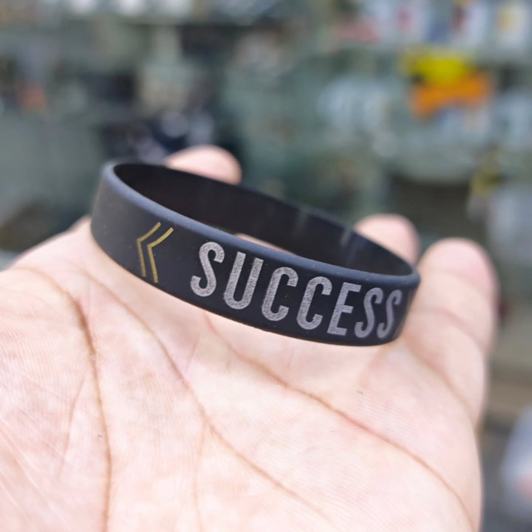 Success Silicone Bracelet - Bracelet