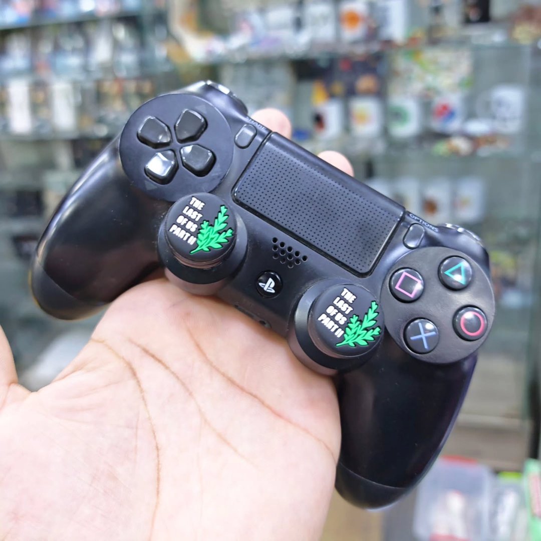 The Last Of Us PS4/PS5 Controller Grips - Controller