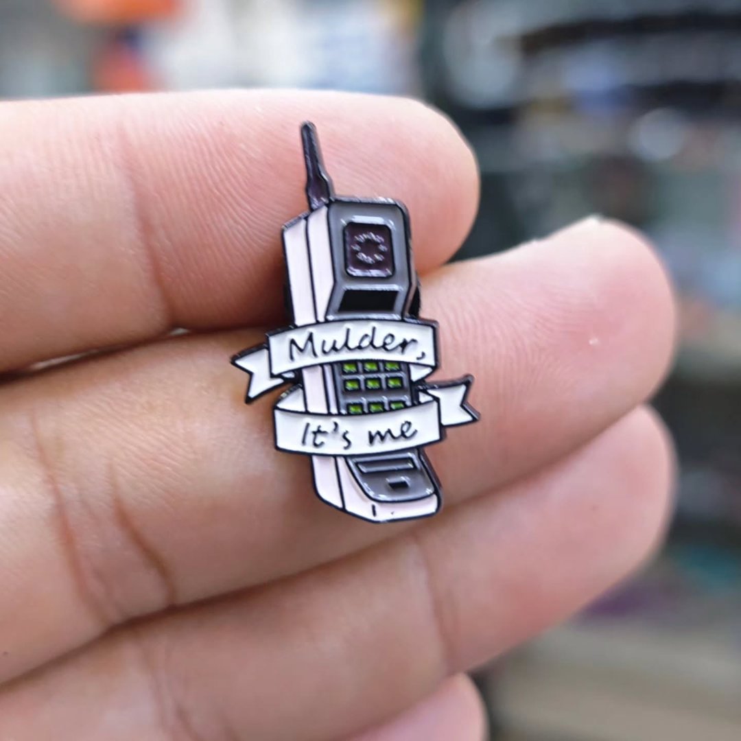 X Files Mulder Its Me Pins - Metal Pins
