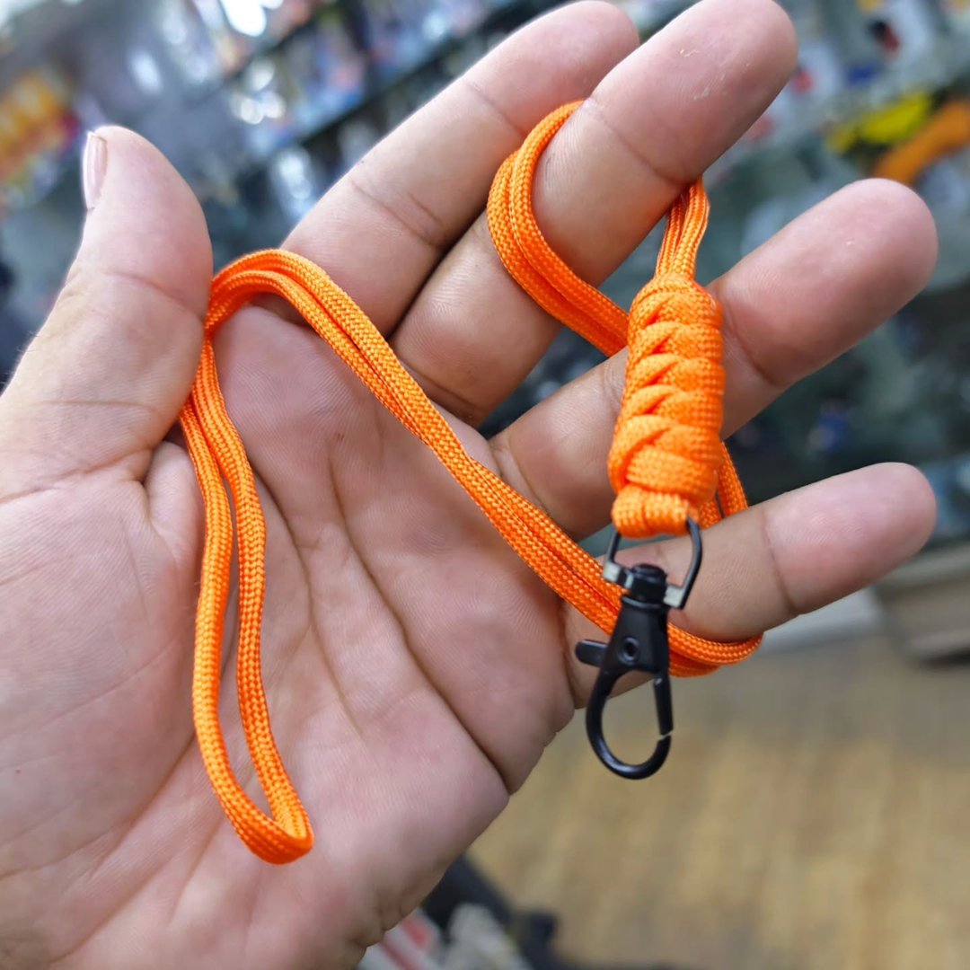 Paracord Keychain - Keychain
