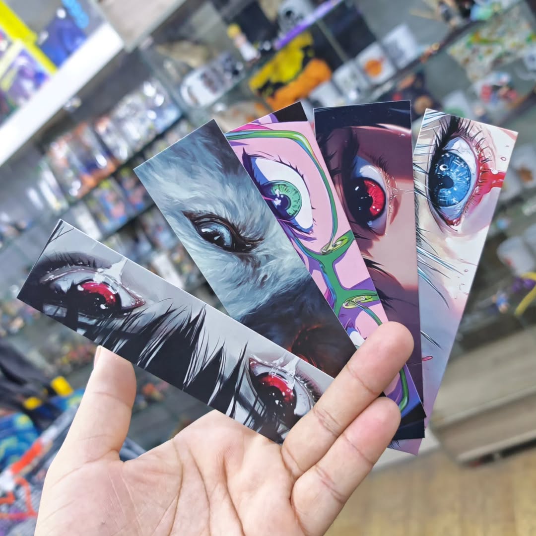 Pack of 32 Face Bookmarks - Bookmark