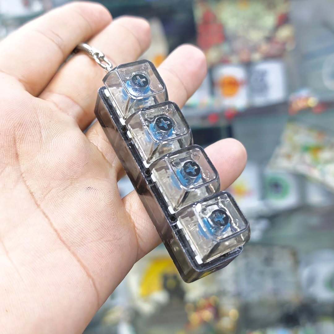Anti-Stress Keyboard Keychain - Keychain