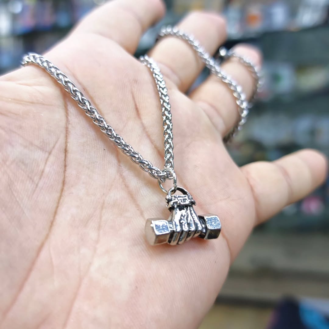 Body Building Necklace - Necklace