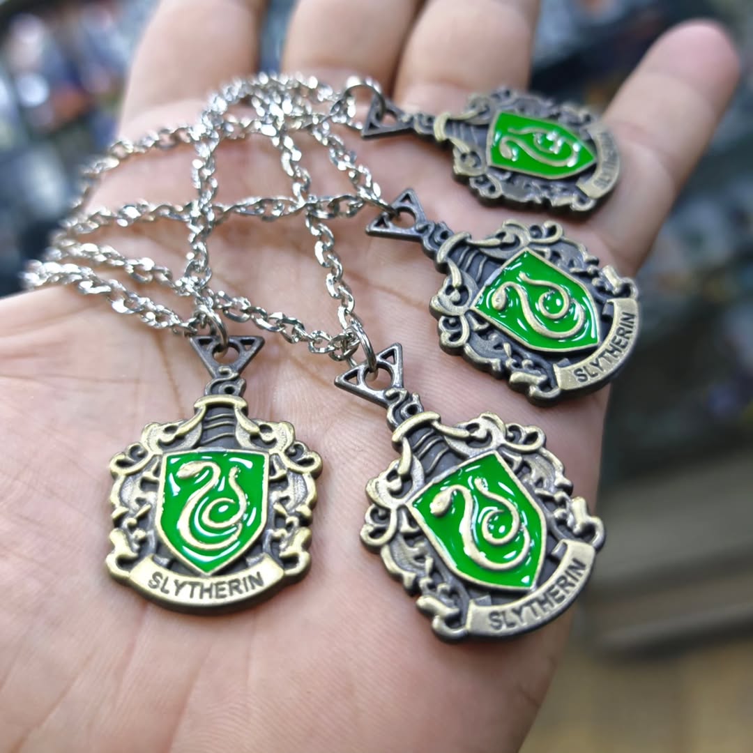 Harry Potter Slytherin Necklace - Necklace