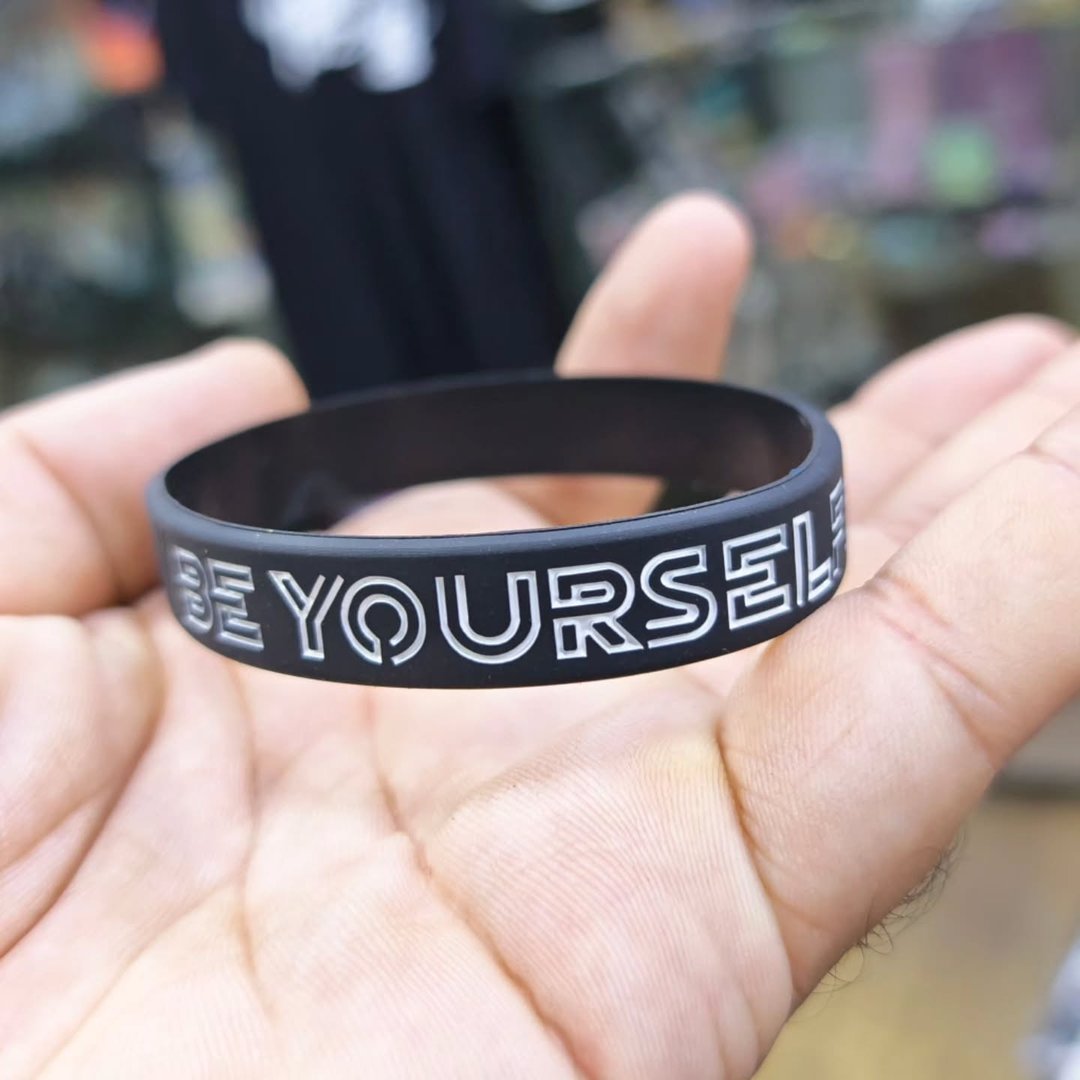 Be Yourself Silicone Bracelet - Bracelet