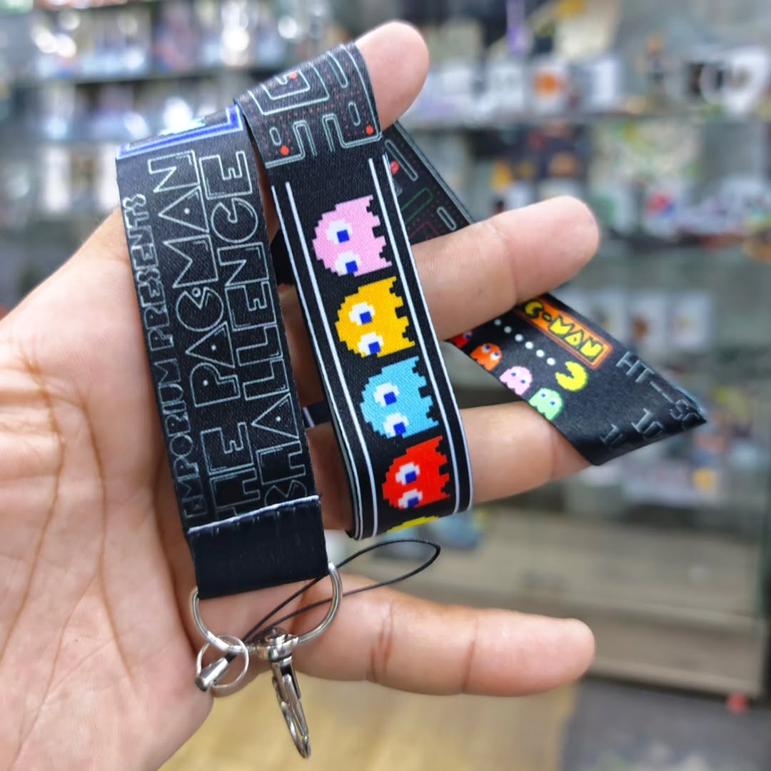 Pac-Man Smartphone Attachment Keychain - Keychain
